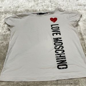 Love moschino t shirt